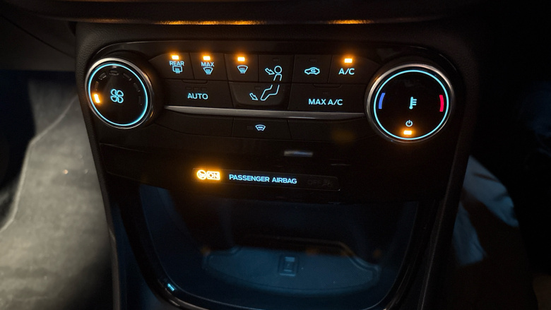 Ford Puma 1.0 EcoBoost Hybrid mHEV Titanium 5dr DCT Petrol Hatchback